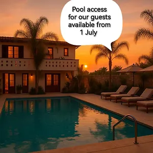 central-lungomare-duplex-suites-imperial.albaniahotels.org/