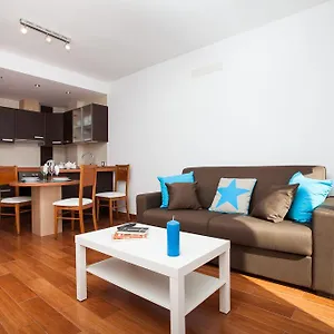 https://corralejo-main-street-apartment.in-canary-islands.com