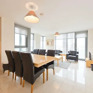 https://luxury-smithfield-apartment.dublin-hotelsweb.com